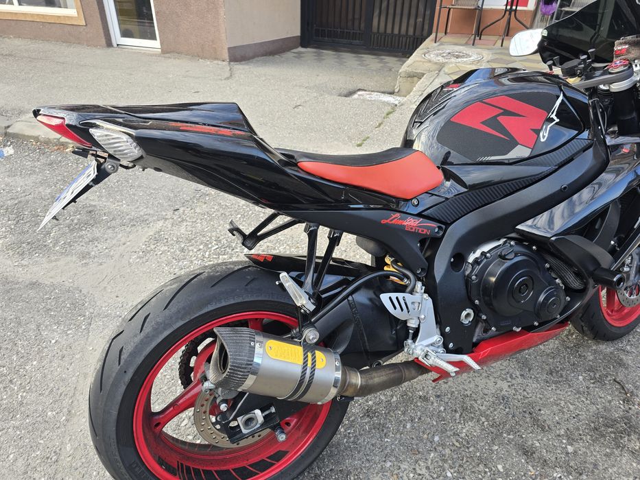 Suzuki GSXR 750 K9