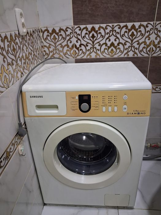 Продам б/у стиралку samsung