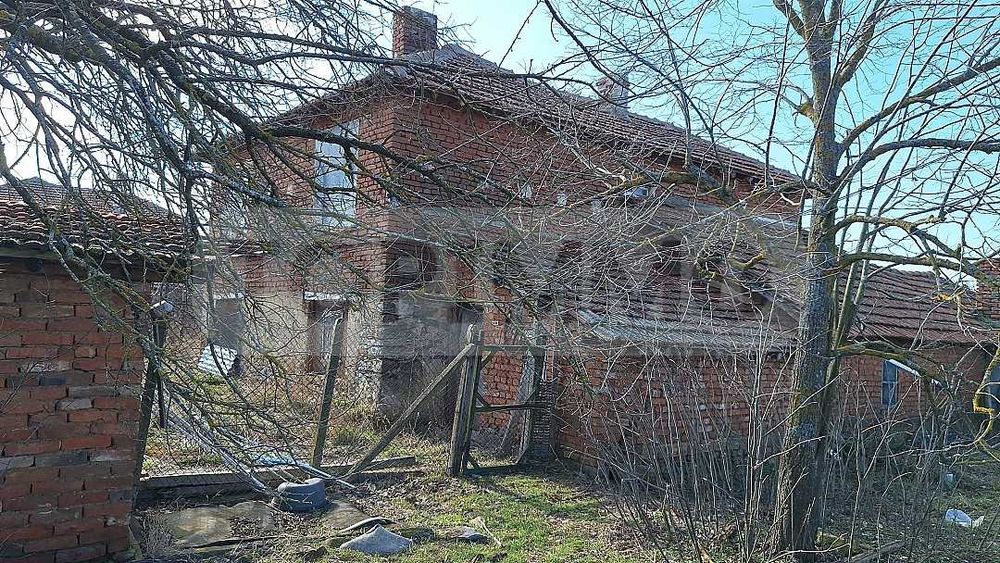 Продава се Къща в с. Шарково, Област Ямбол - 200 кв.м за 90 €/кв.м - Снимка #2