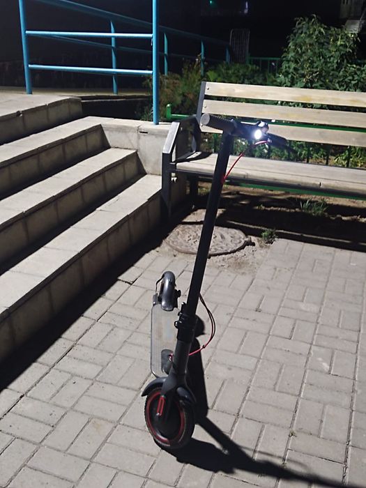 Продаю электросамокат
