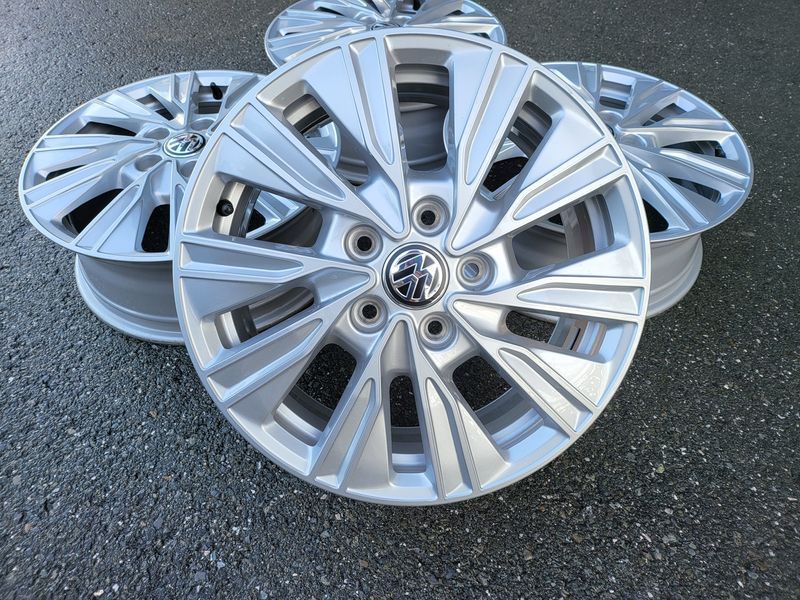 17цола Vw Фолксваген Мултиван Volkswagen Multivan 5x120 Оригинални