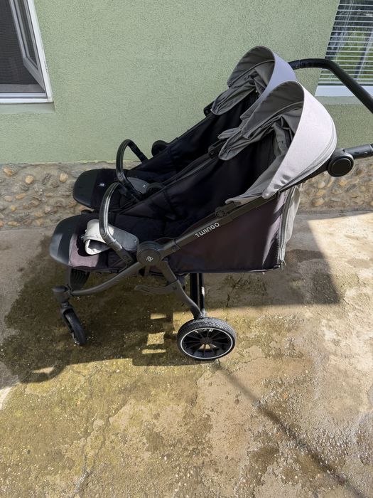 Количка за близнаци