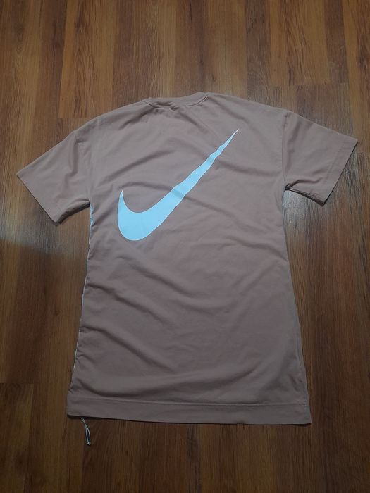 Nike спортна рокля S размер.
