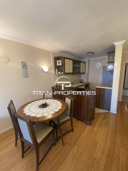 Продава се Тристаен апартамент в Бургас, Възраждане - 90 кв.м за 2556 €/кв.м - Снимка #1