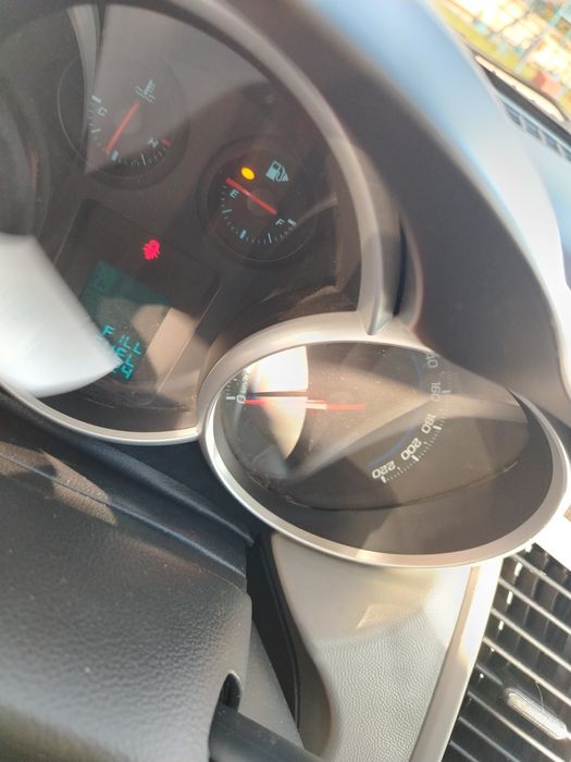 Продам. Шевроле круиз