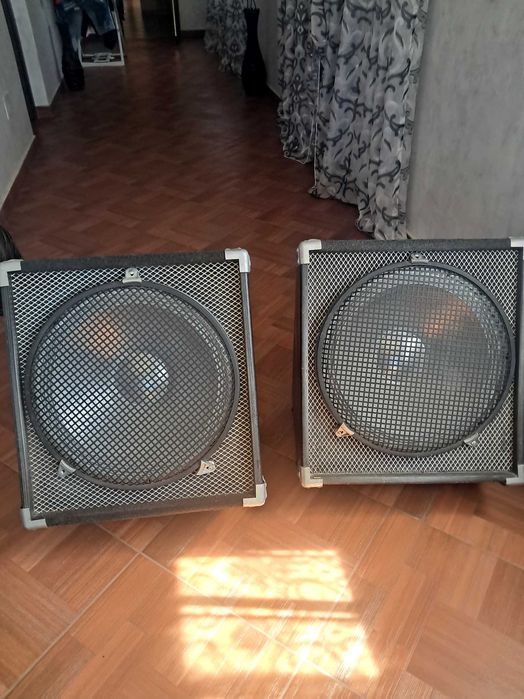 Sistem audio 6 boze + sistem fum gros, microfoane, plus accesorii