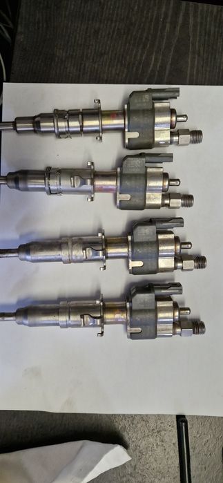 Injectoare bmw e 81,e 83,e 60 1 .6 benzina