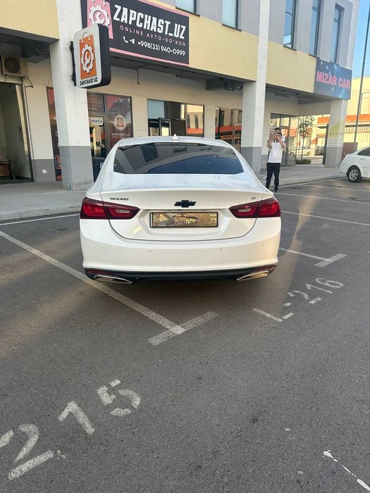 Chevrolet Malibu 2 Bez lyuk sotiladi