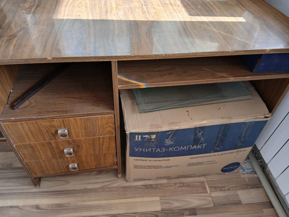 Стол письменный б.у.