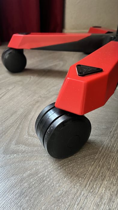 Кресло игровое компьютерное