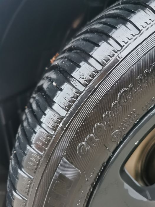 Vand jante bmw x1 r17 și anvelope Michelin crossclimate zp  225 50 r17