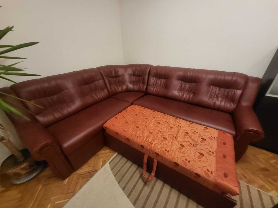 Кожен разъегателен диван НОВ