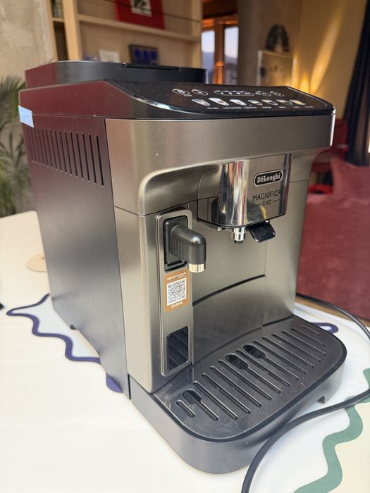 Кофемашинка DELONGHI