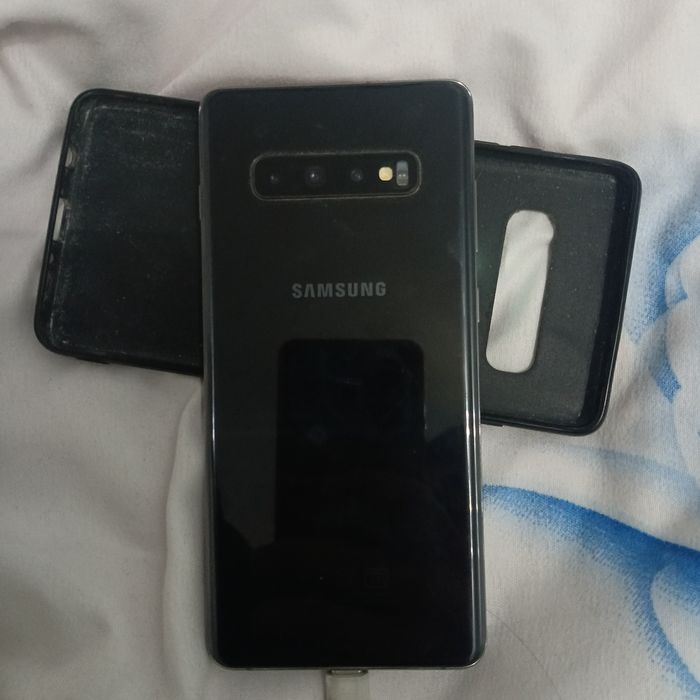 Продам Самсунг s10