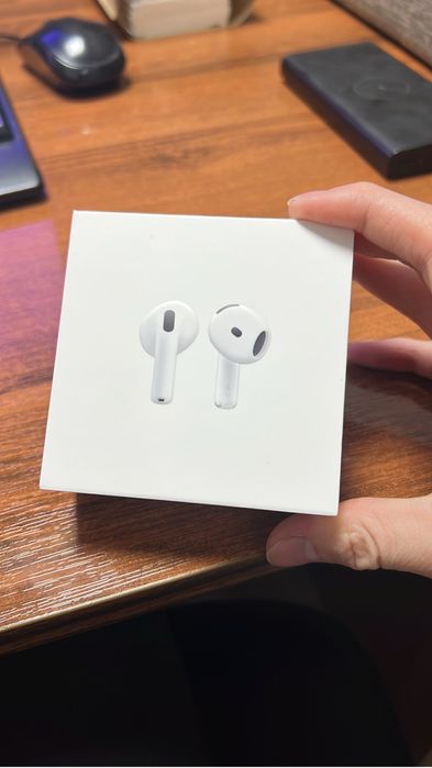 Продам Airpods 4
