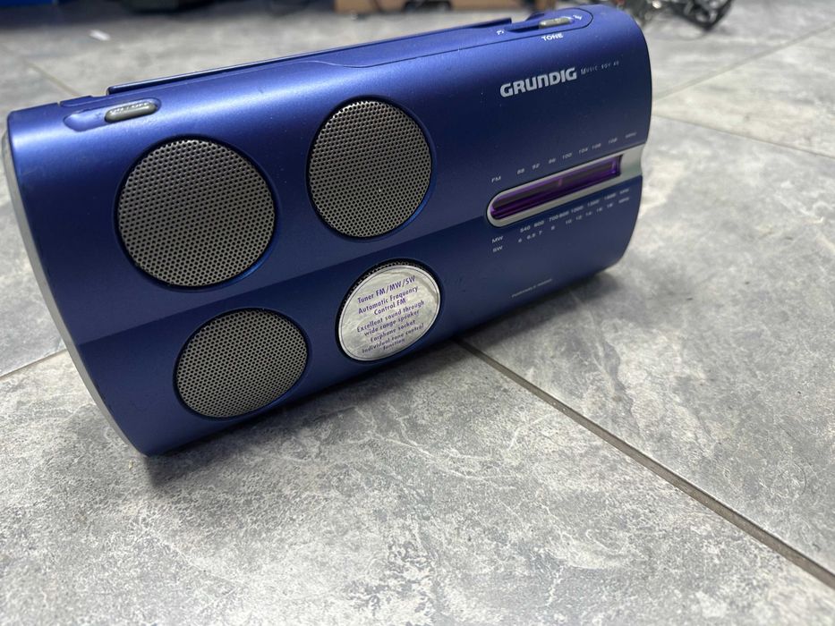 Радио Grundig music boy 40