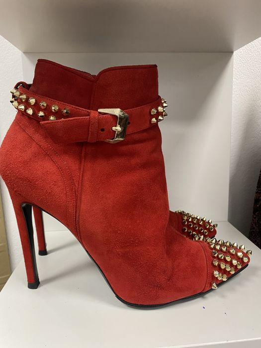 Борти Philipp Plein в червено