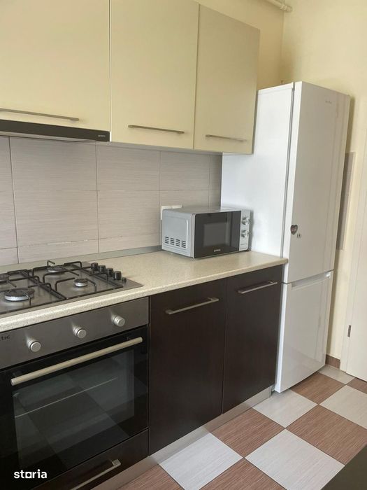 Apartament 2 camere zona Avantgarden mobilat complet(loc de parcare)