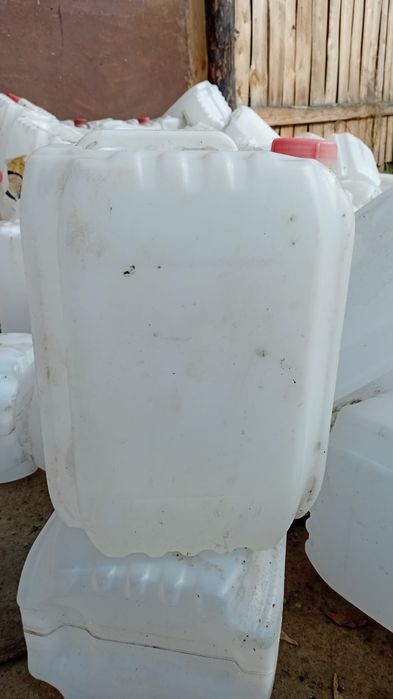 10литровые канистры под ГСМ, воду