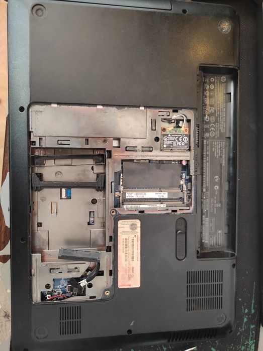 Ноутбук на запчасти