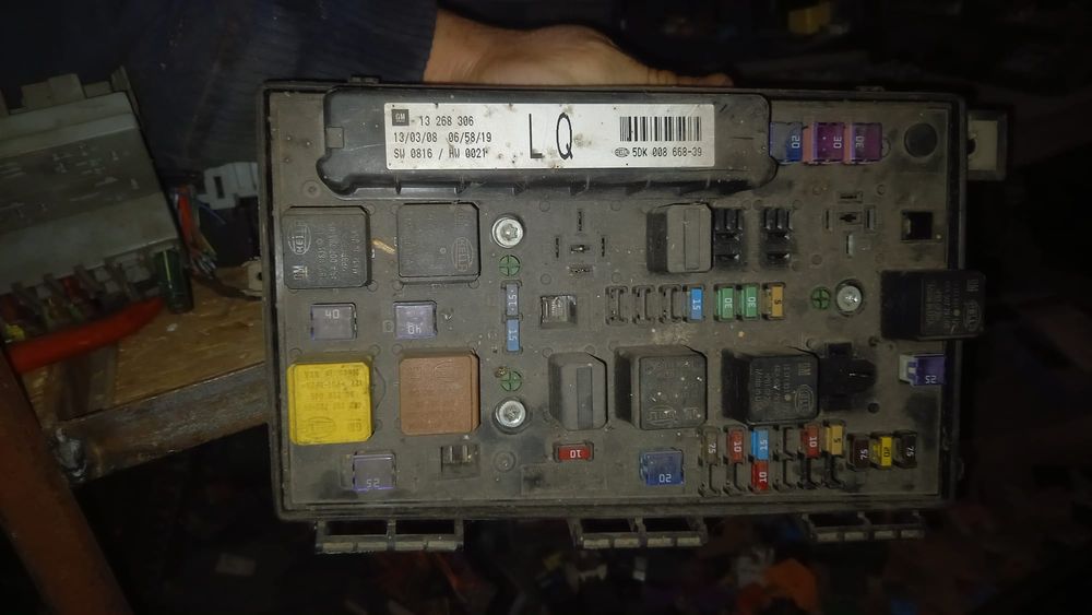 Panou Sigurante și relee Opel Astra H diferite coduri