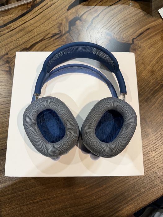 AirPods Max sky blue gen1