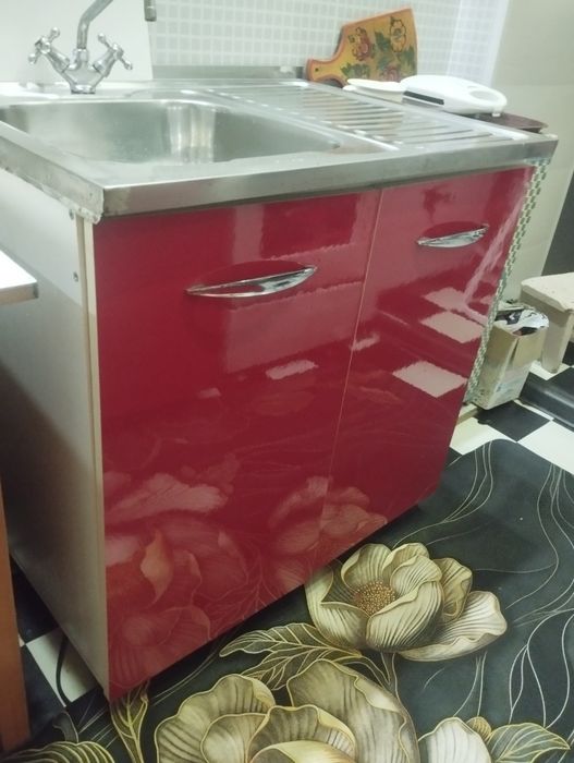 Продам кухонную мойку