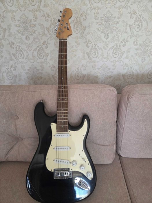 Chitară electrică cu amplificator
