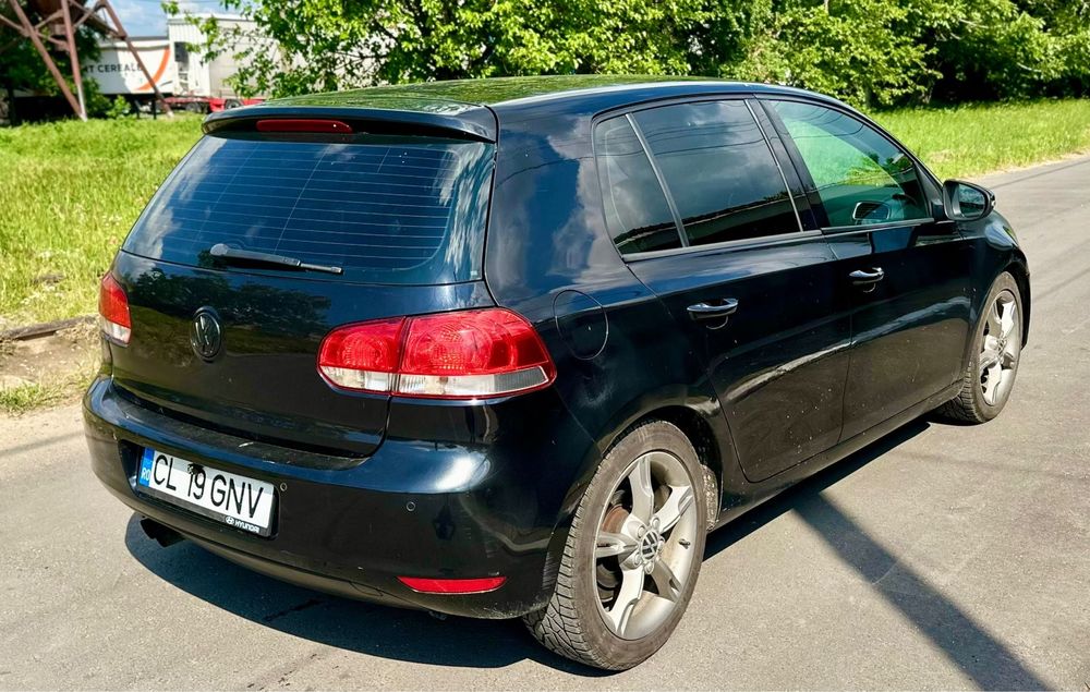 VW Golf 6//2.0 Diesel// Parcheaza singura // navi carplay