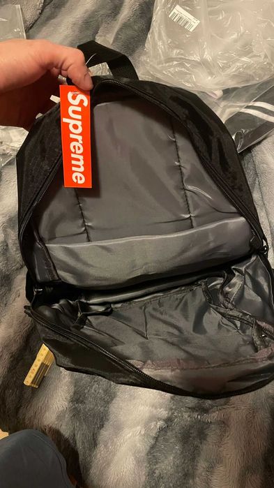 Ghiozdan/ rucsac Supreme, nou cu etichete, negru