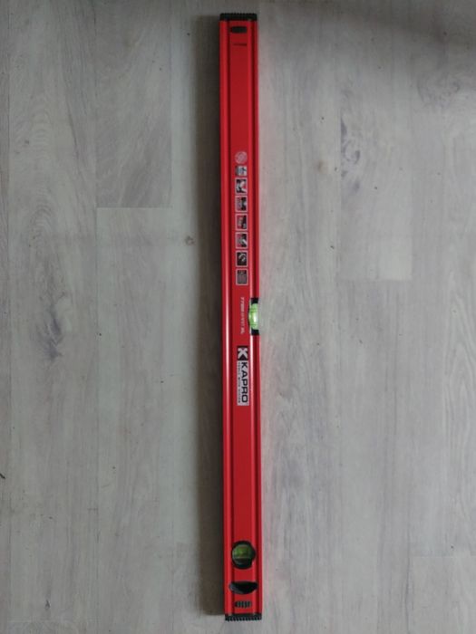 Уровень пузырьковый