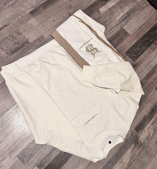 Trening made by unisex