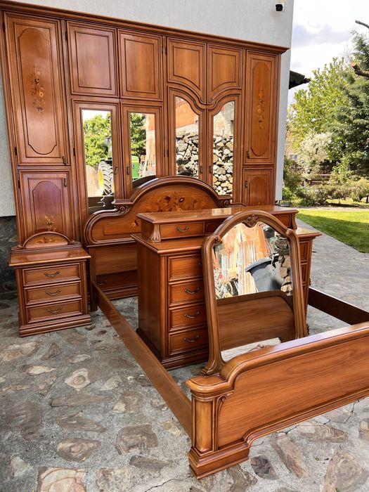 Dormitor stil Baroc din lemn cu intarsii florale !