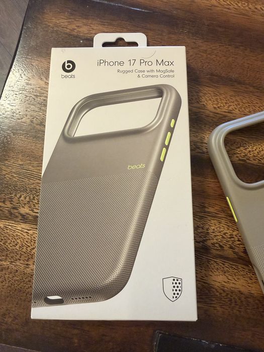 Husa beats iphone 17 pro max