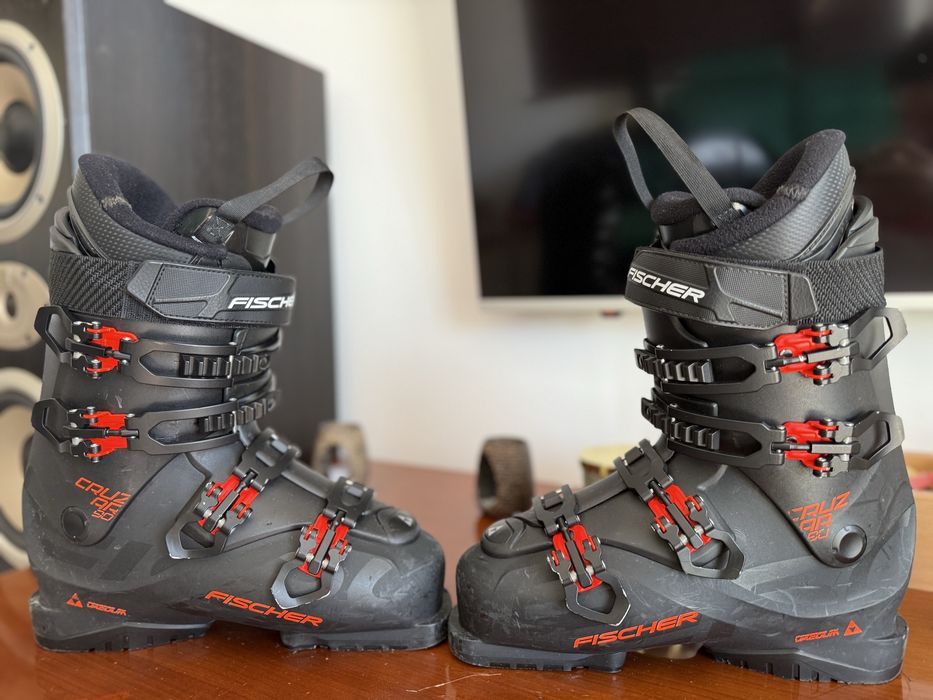 Clapari fischer marimea 41 sau 26,5, bete ski, casca, iarna