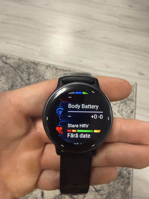 Vând Garmin Vivoactive 5