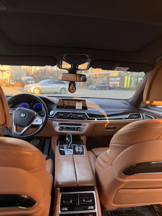 BMW 750Ld xDrive Sedan