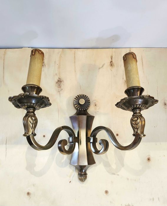 Чифт бронзови аплици в класически стил