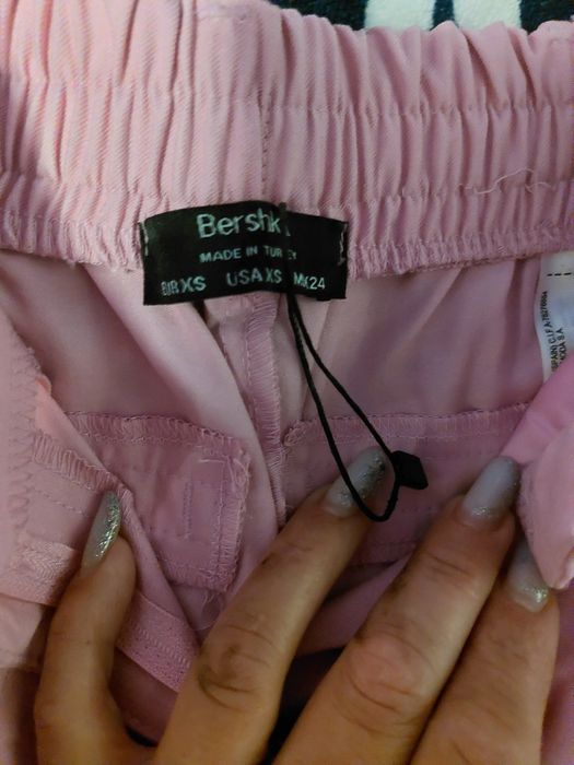 Vand pantaloni  firma