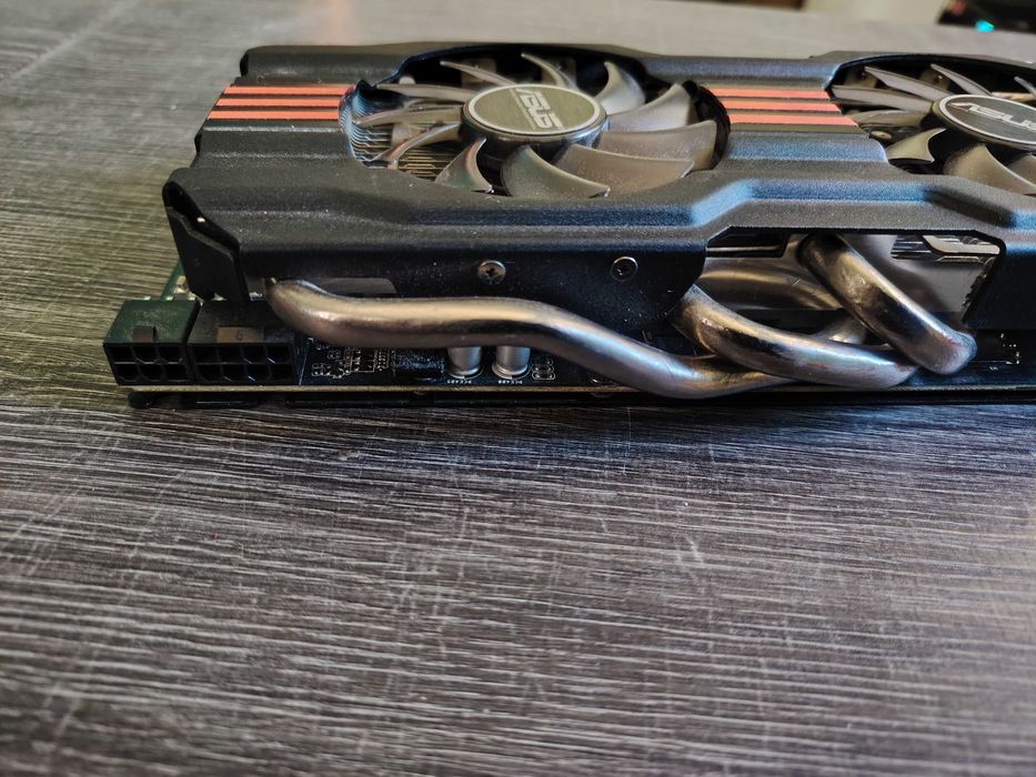 ASUS Nvidia GTX 770 DirectCU II 4GB