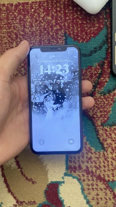 iPhone X 64гегабайт