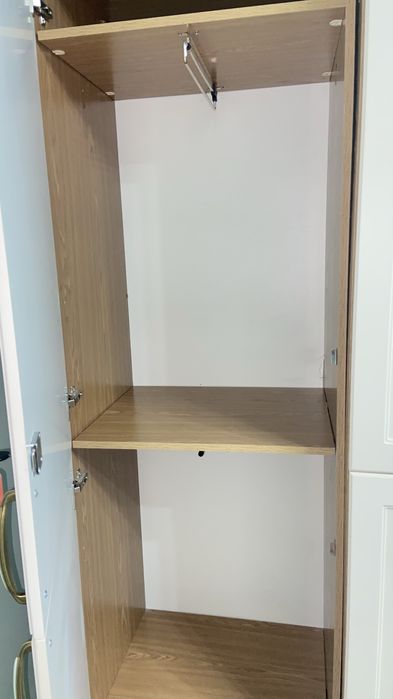 Срочно продам шкаф для вещей