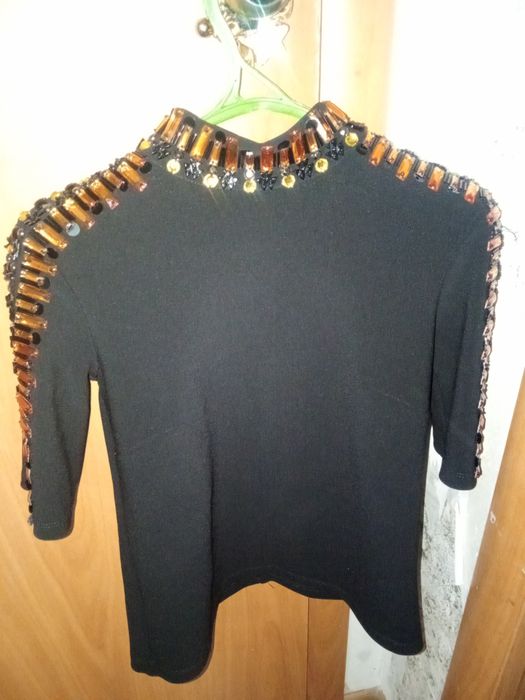 Продам женскую кофточку