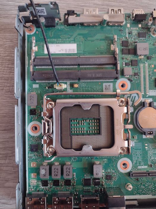 HP Pro mini 400 G9 Desktop PC за части