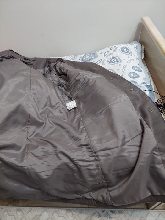 Шуба мутоновая стриженная.