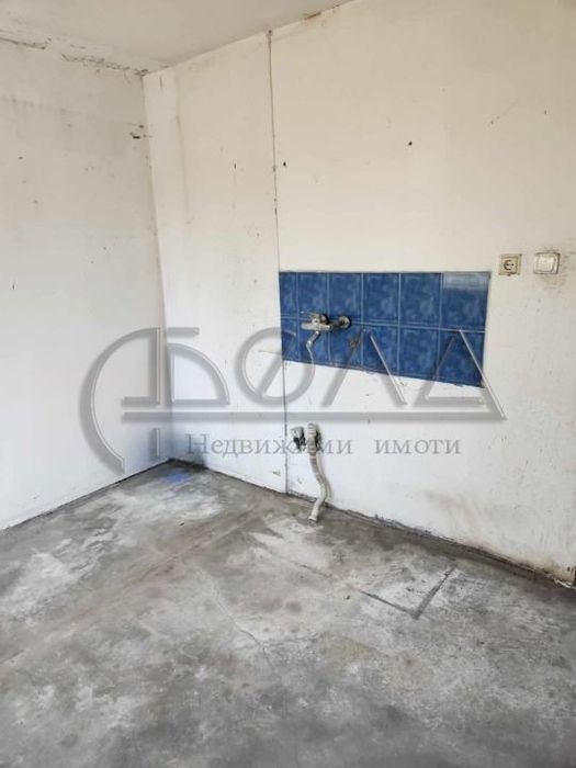 Продава се Тристаен апартамент в София, Модерно предградие - 91 кв.м за 979 €/кв.м - Снимка #2