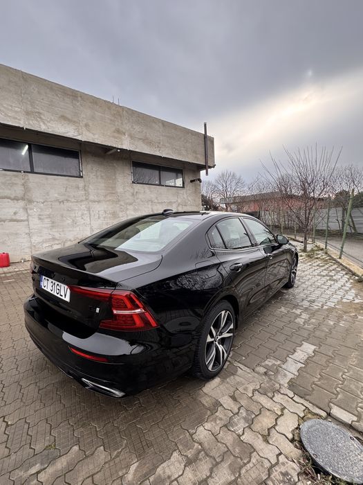 volvo S60 t6 2019 310hp 2.0 l benzina black edition
