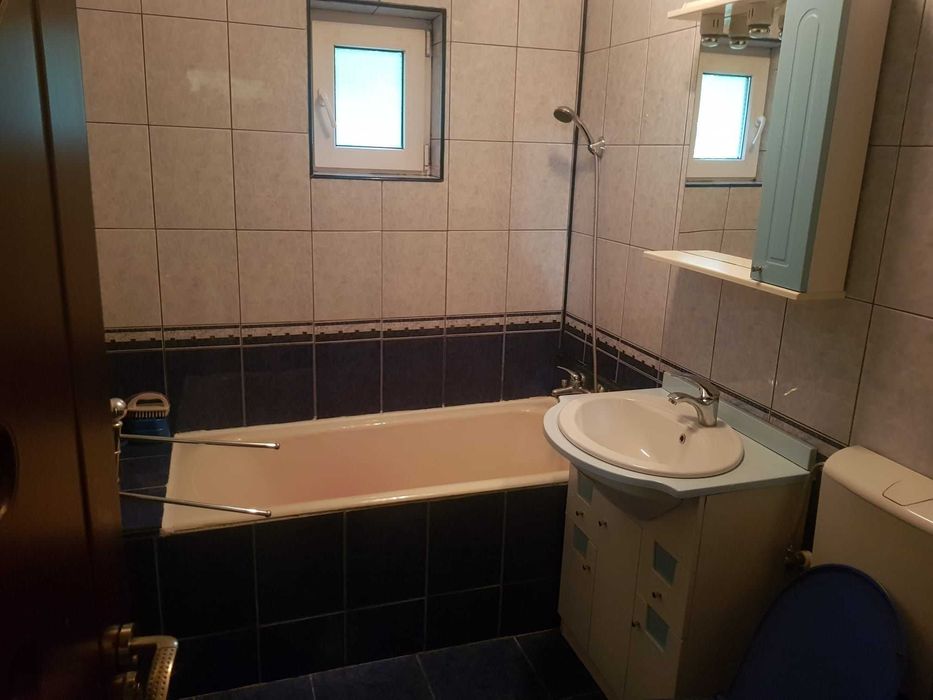 Vand apartament 2 camere Militari, Apusului!
