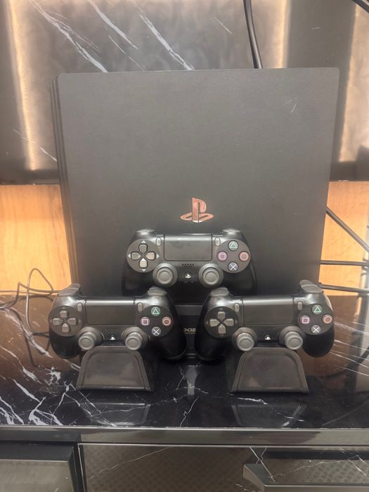 PlayStation 4 pro 1 terabyte