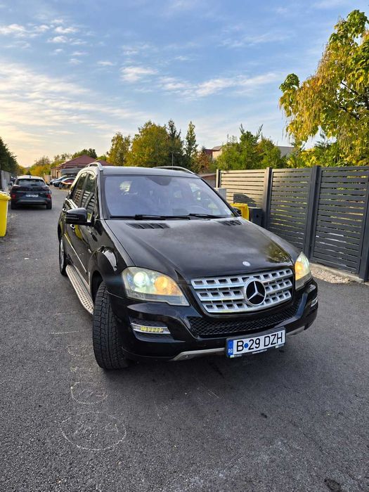 Mercedes-Benz 300